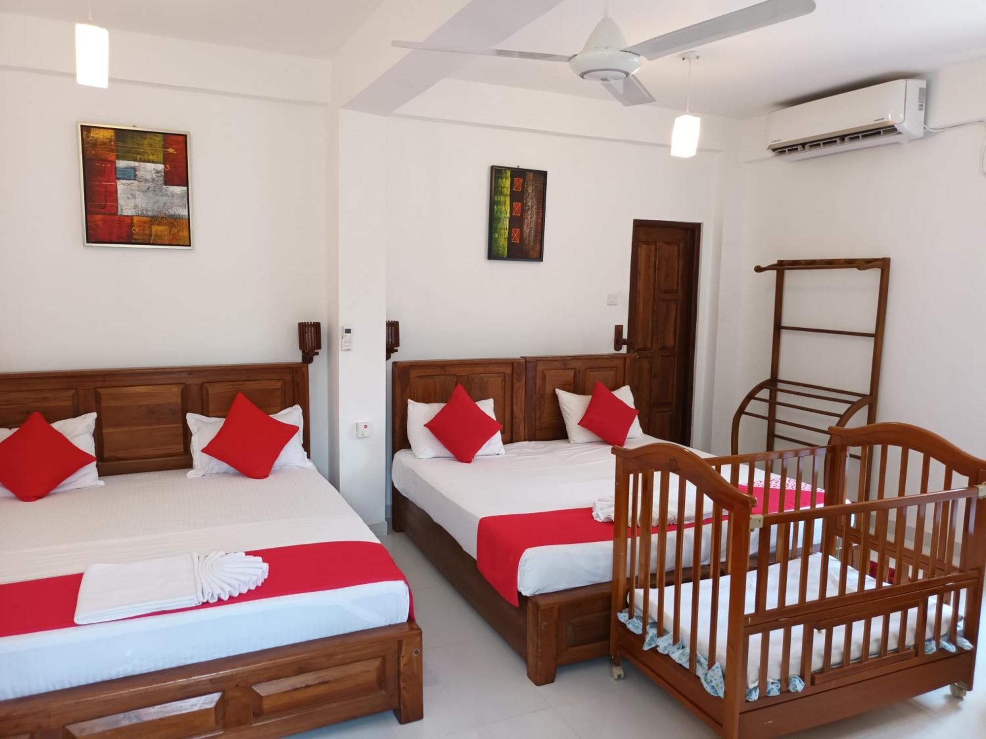 White Camelot Hotel Kandy Luaran gambar