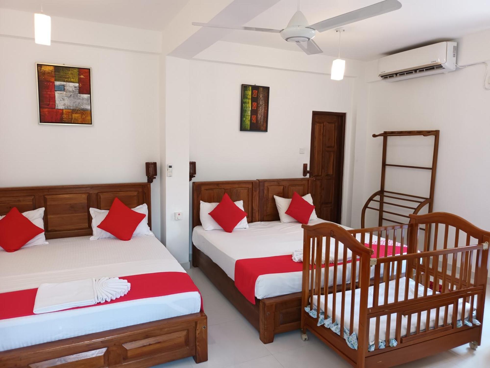 White Camelot Hotel Kandy Luaran gambar