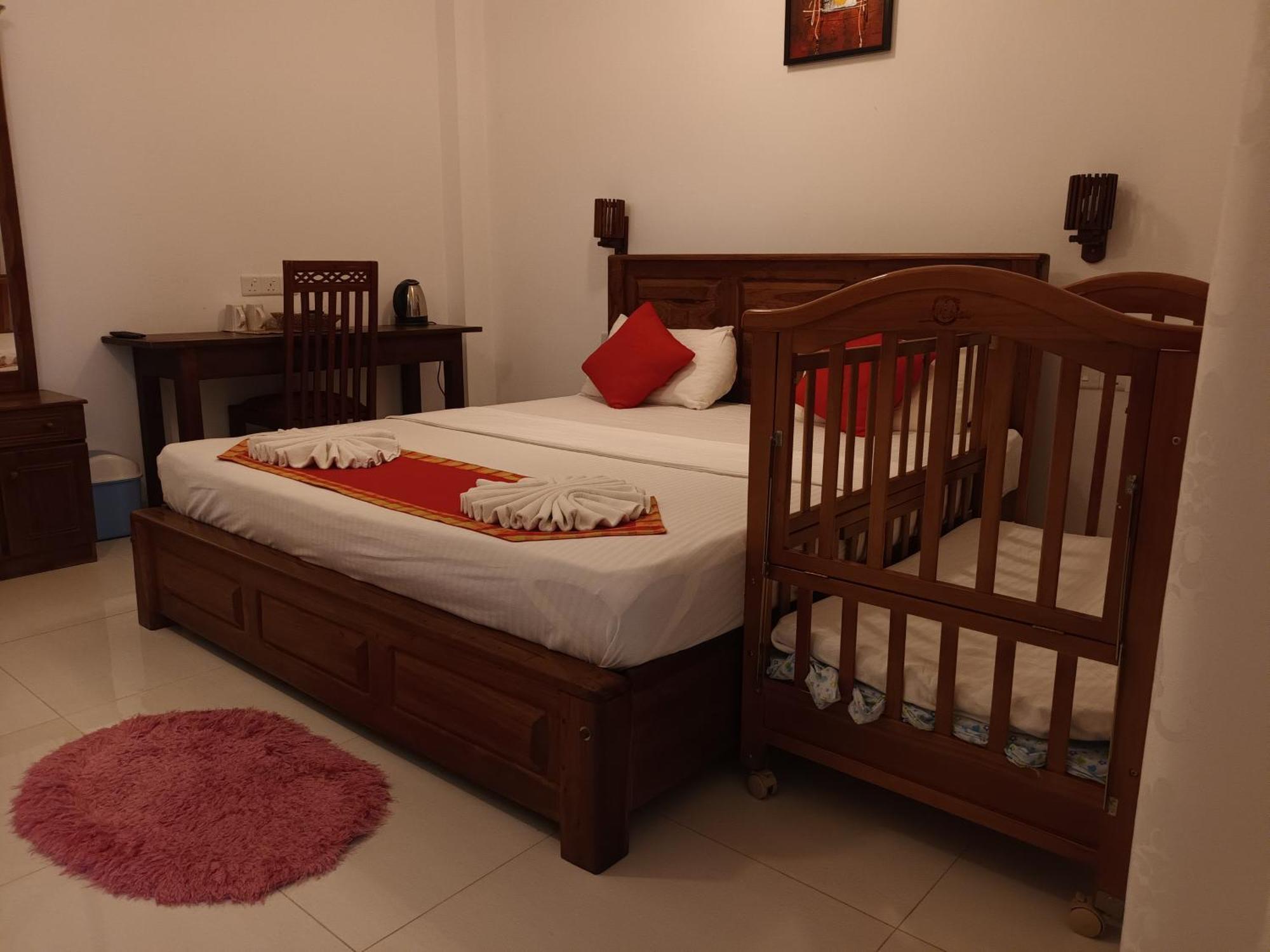 White Camelot Hotel Kandy Luaran gambar