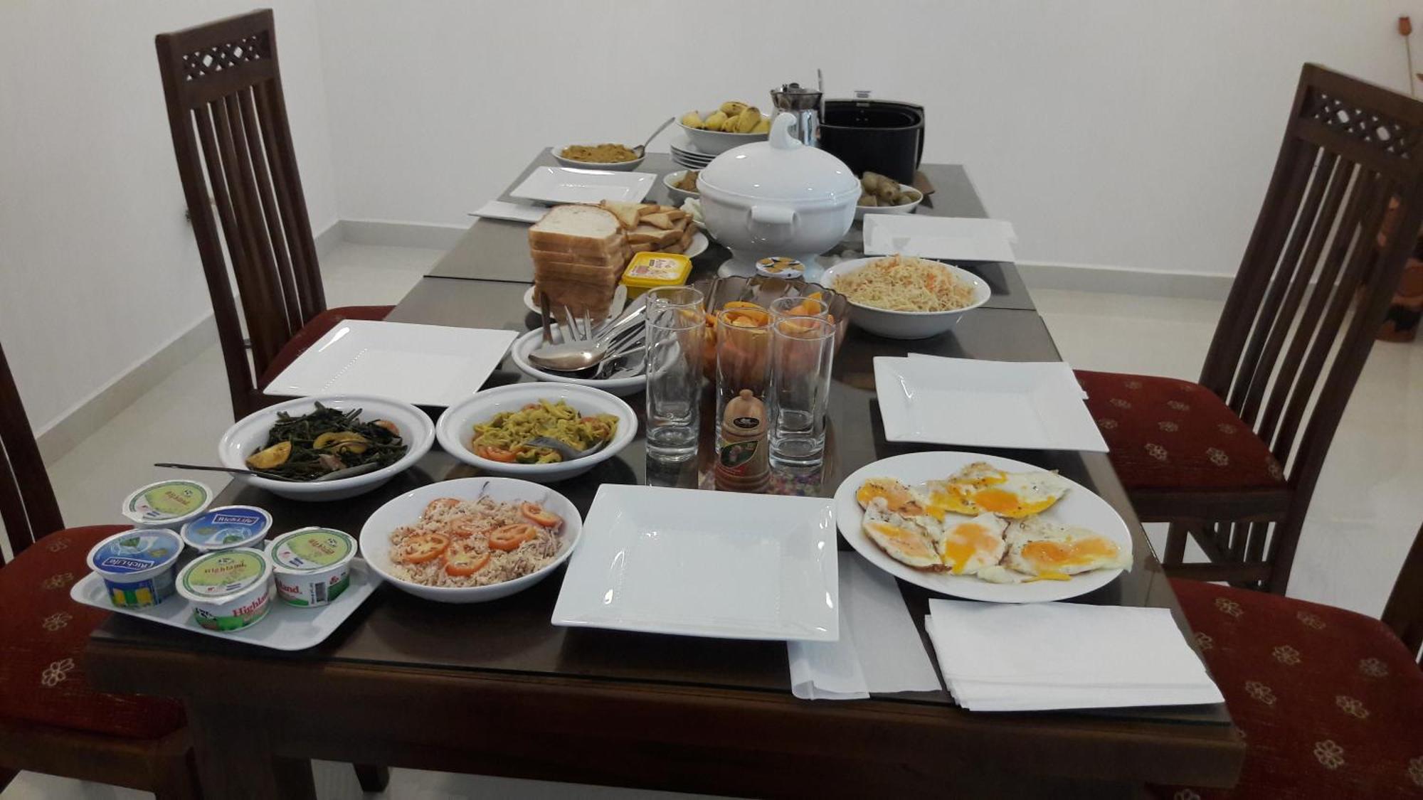 White Camelot Hotel Kandy Luaran gambar