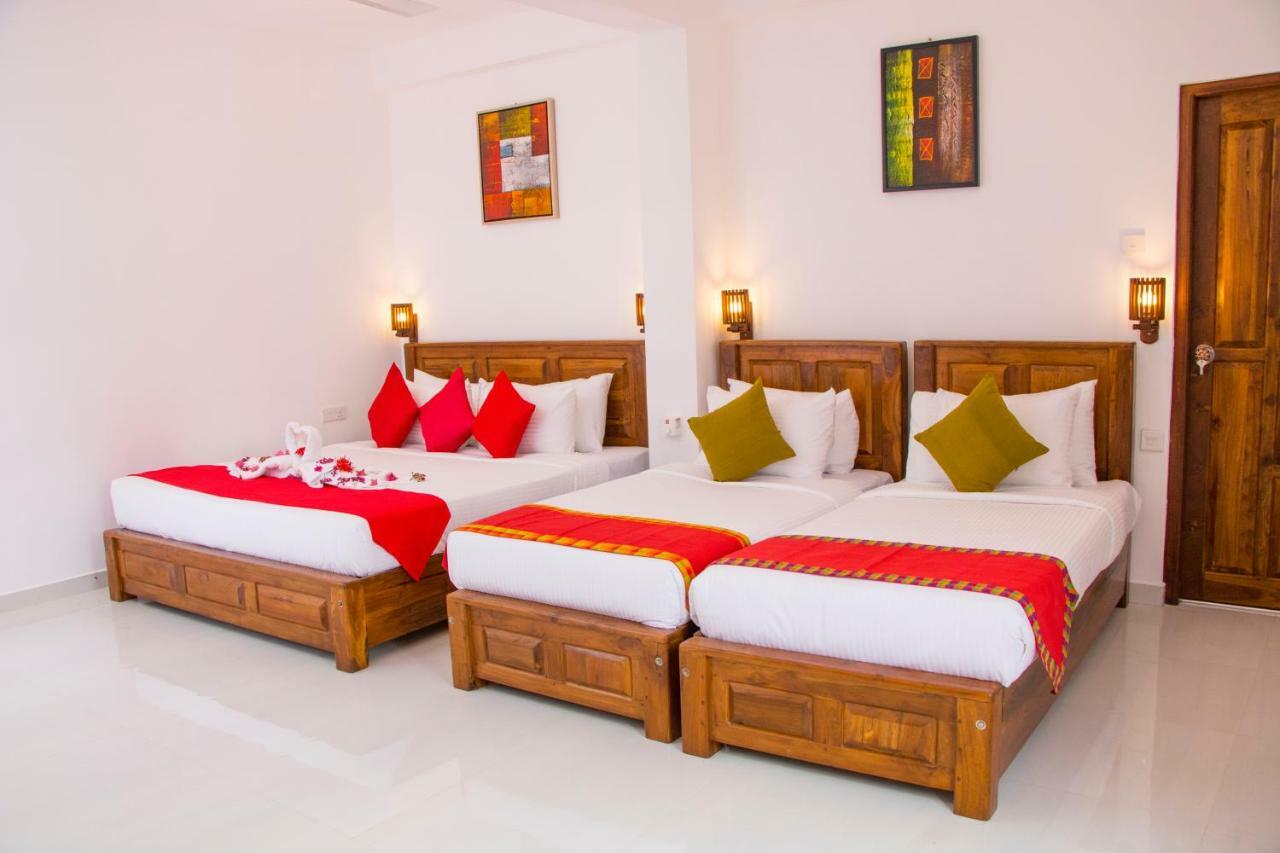 White Camelot Hotel Kandy Luaran gambar