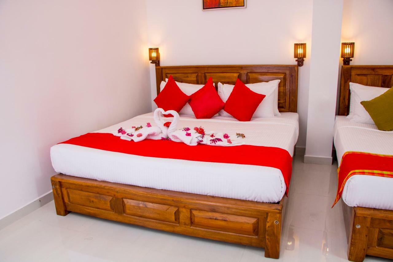 White Camelot Hotel Kandy Luaran gambar