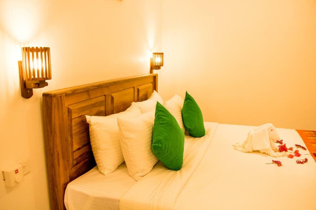 White Camelot Hotel Kandy Luaran gambar