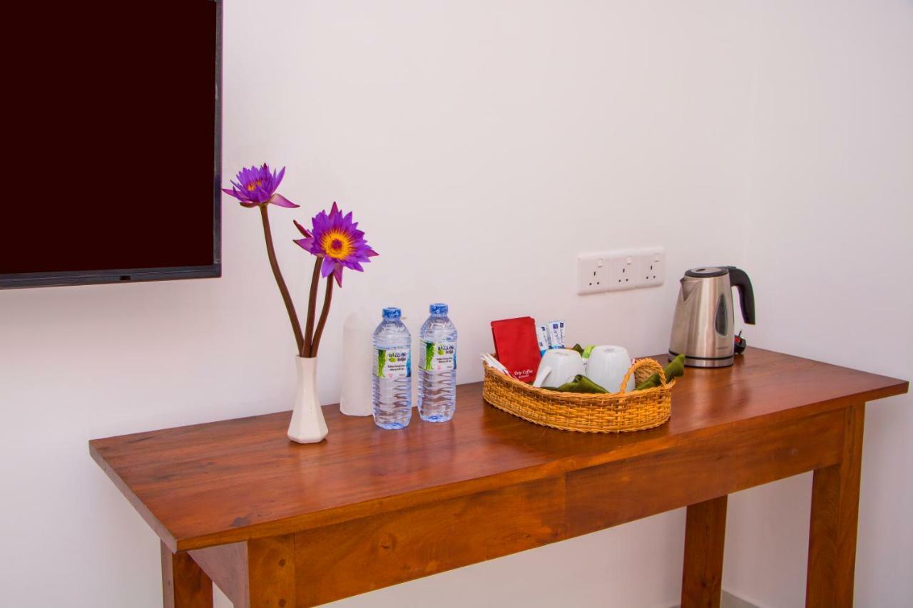 White Camelot Hotel Kandy Luaran gambar