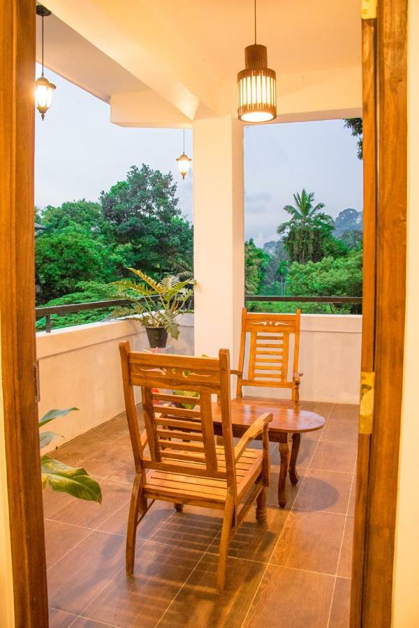 White Camelot Hotel Kandy Luaran gambar