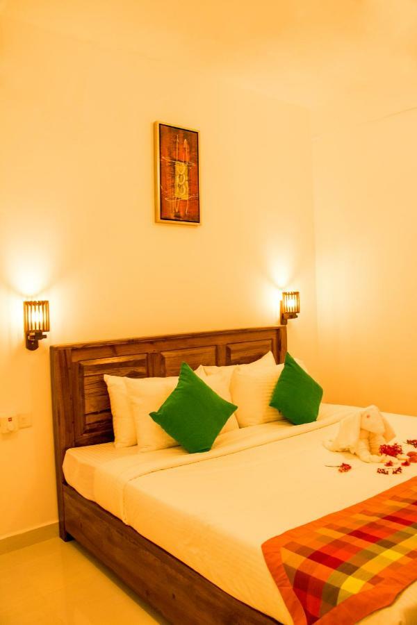 White Camelot Hotel Kandy Luaran gambar